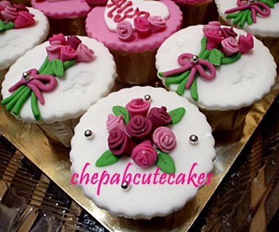[pink+hantaran+cupcake+2.JPG]