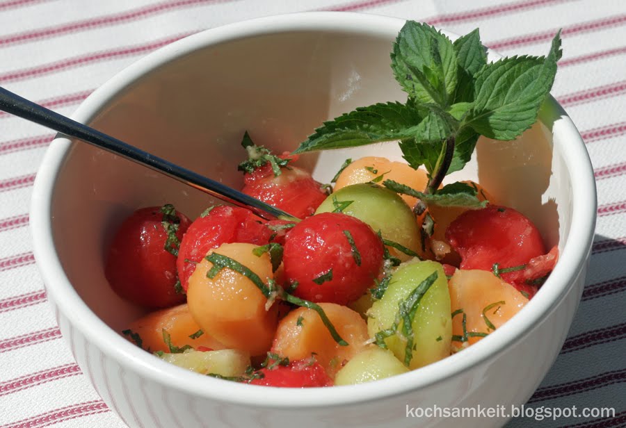 Kochsamkeit: dreierlei Melonensalat mit Minze und Ingwer