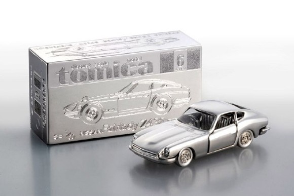 [platinumtomica.jpg]