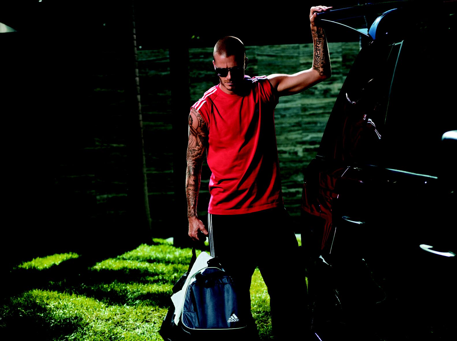 [adidas+Essentials_Beckham_Red+Tee.jpg]