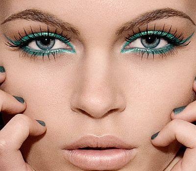 makeup ideas for blue eyes. Eye Makeup Tips to Brighten Blue