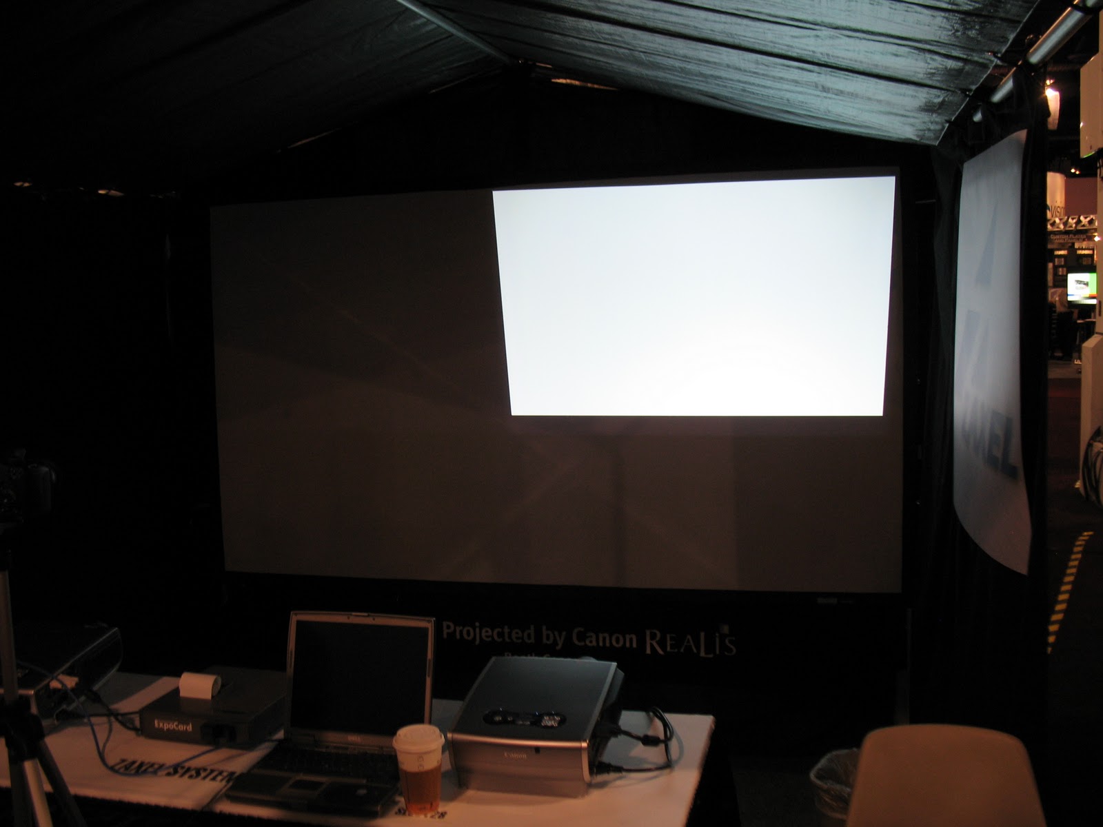 Video Technology Multiple projector edge blending for increased