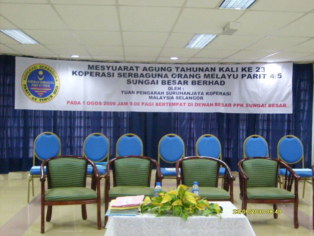[S6305631.JPG]