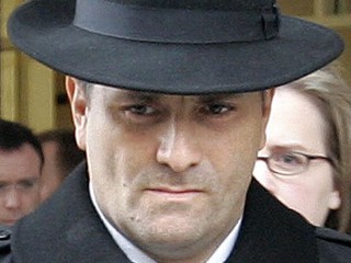 [abramoff_court_fedora_mn.jpg]