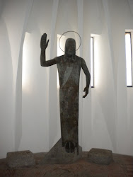 Statue in der östlichen Kapelle