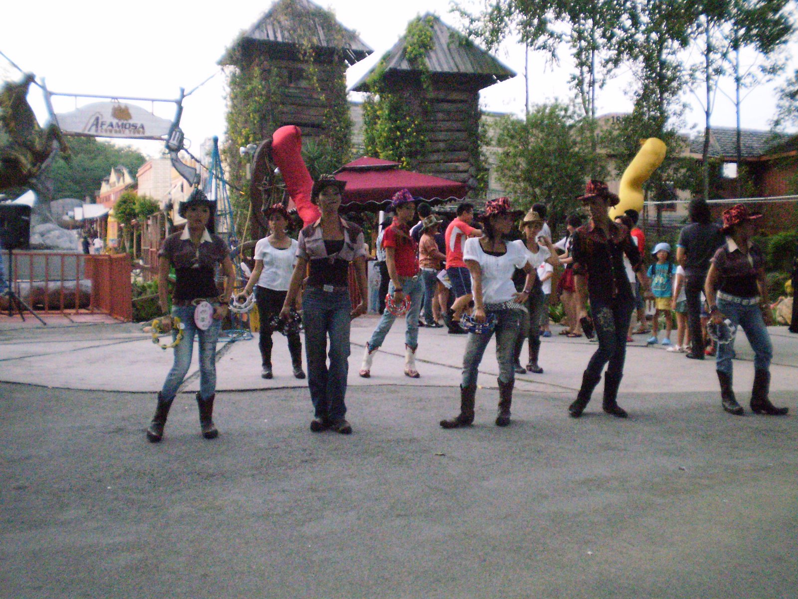[P4160269.JPG]
