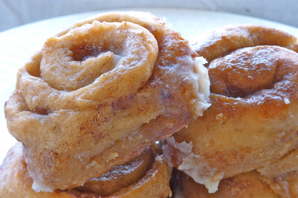 ALL i WANNA DO is BAKE! Pioneer Woman's Cinnamon Rolls Whole Wheat