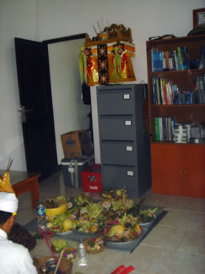 Office temple