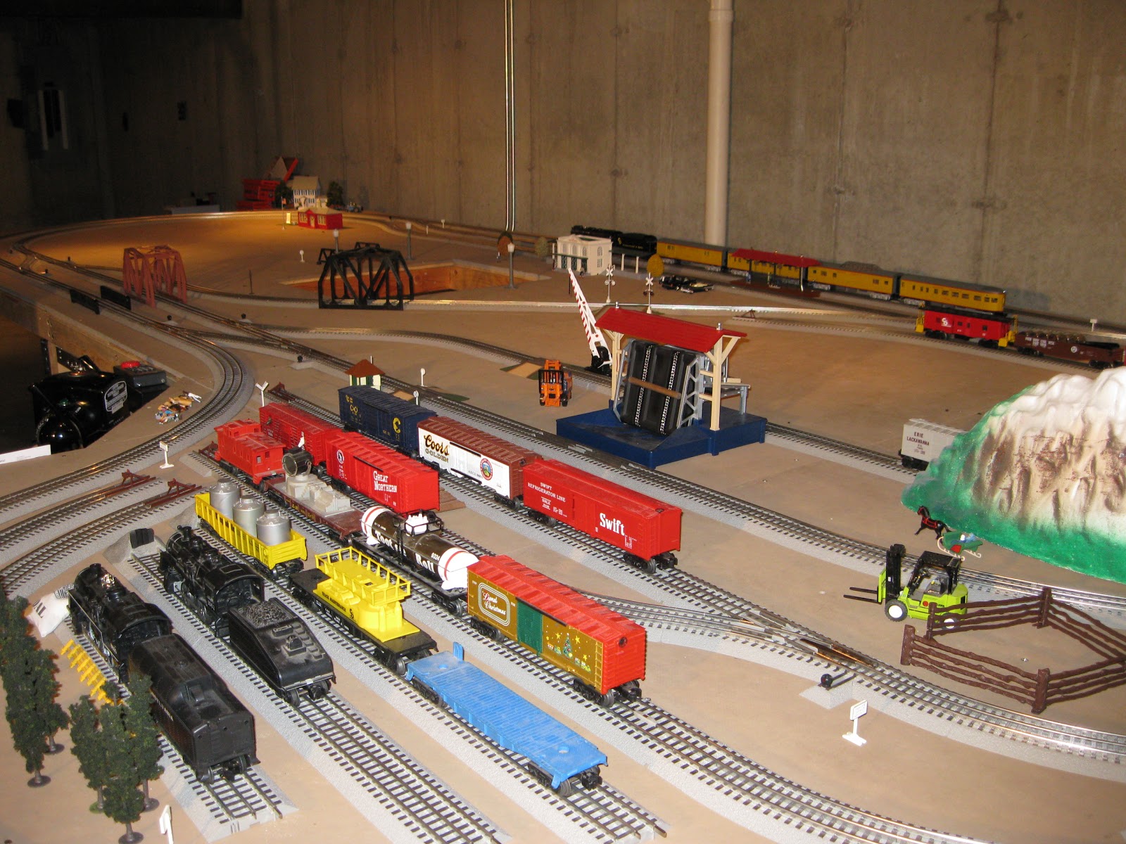 Merritt-Wright Railroad: Track, Power, and Wiring Completed