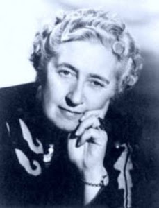 Agatha Christie - Romancista Policial Britânica - 1890 / 1976