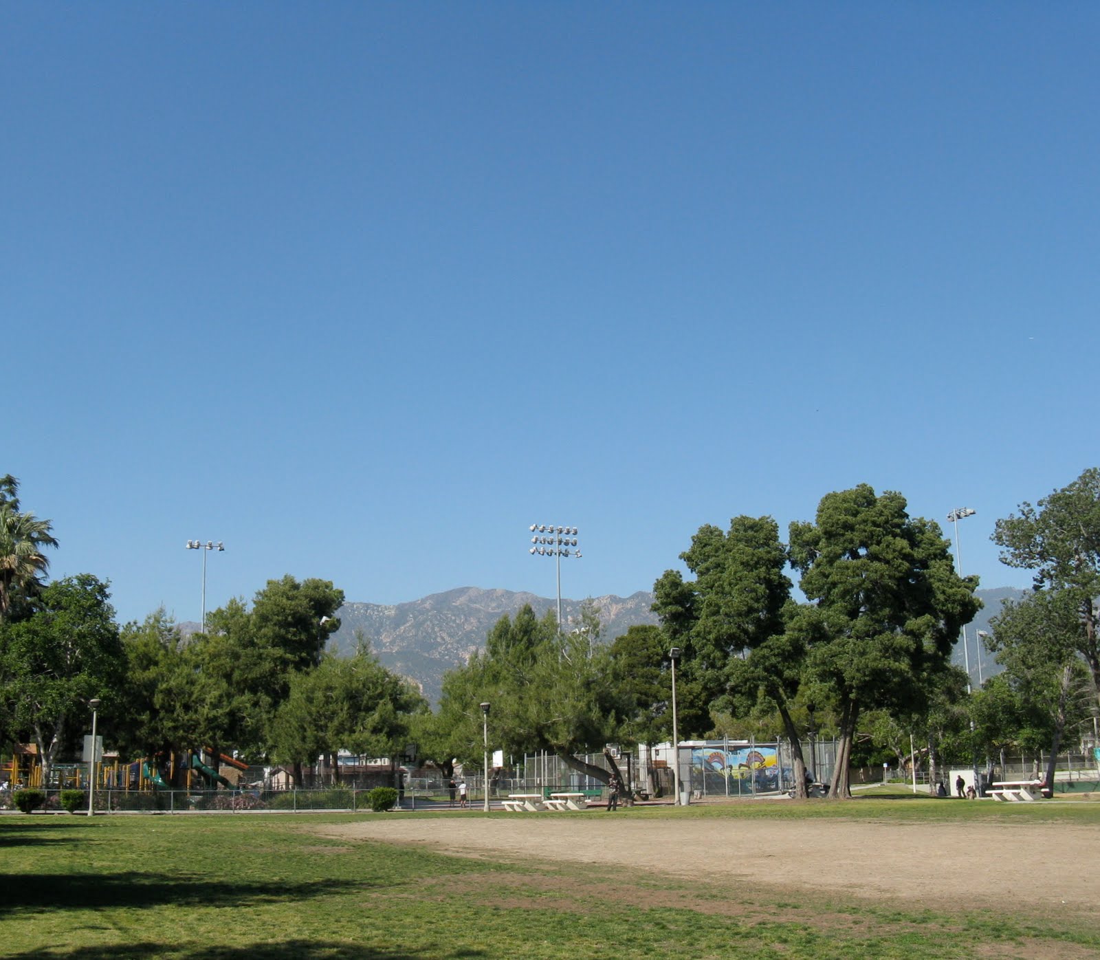 the sky is big in pasadena skywatching at villa park
