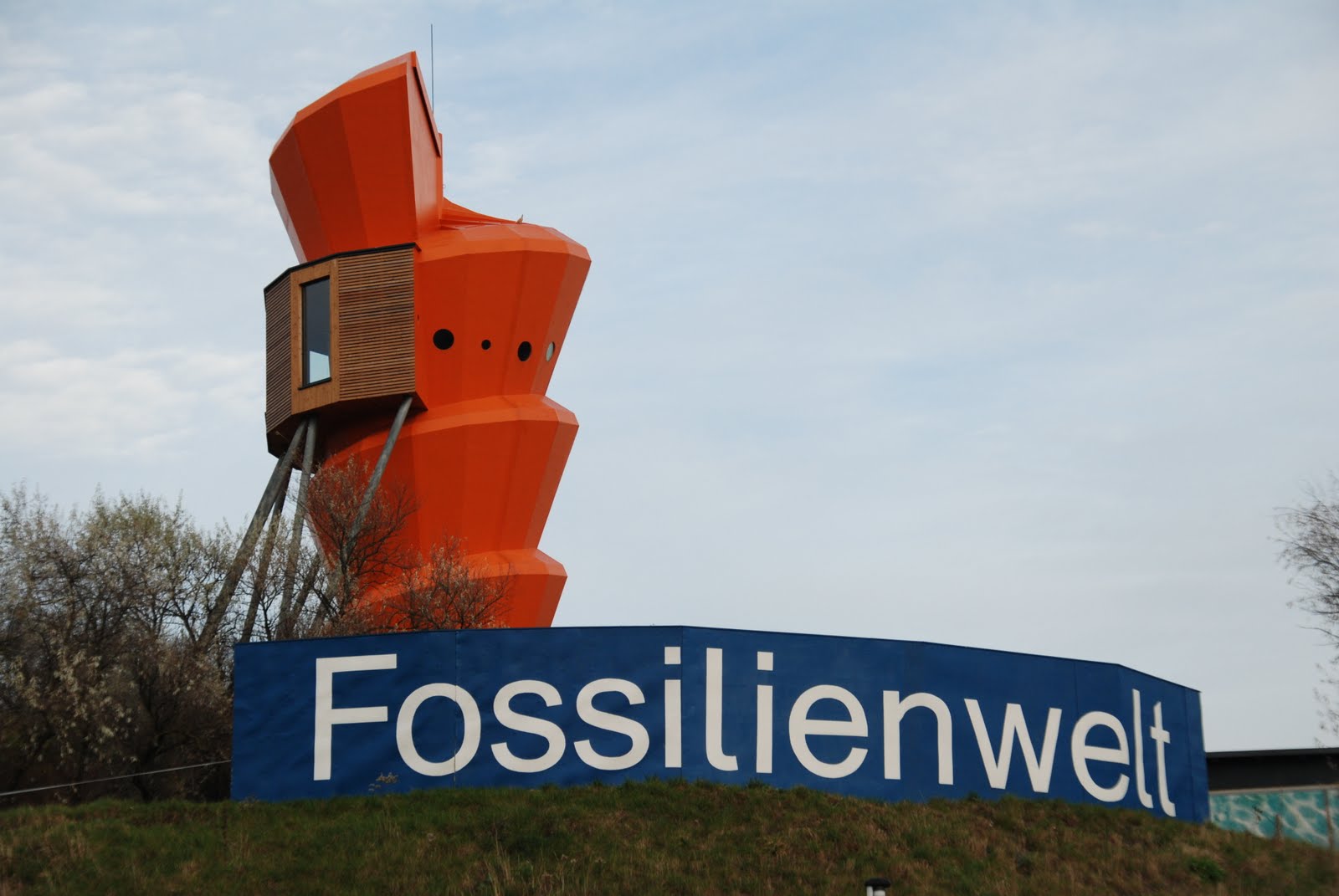 around-the-world-with-h-m-fossilienwelt-stetten