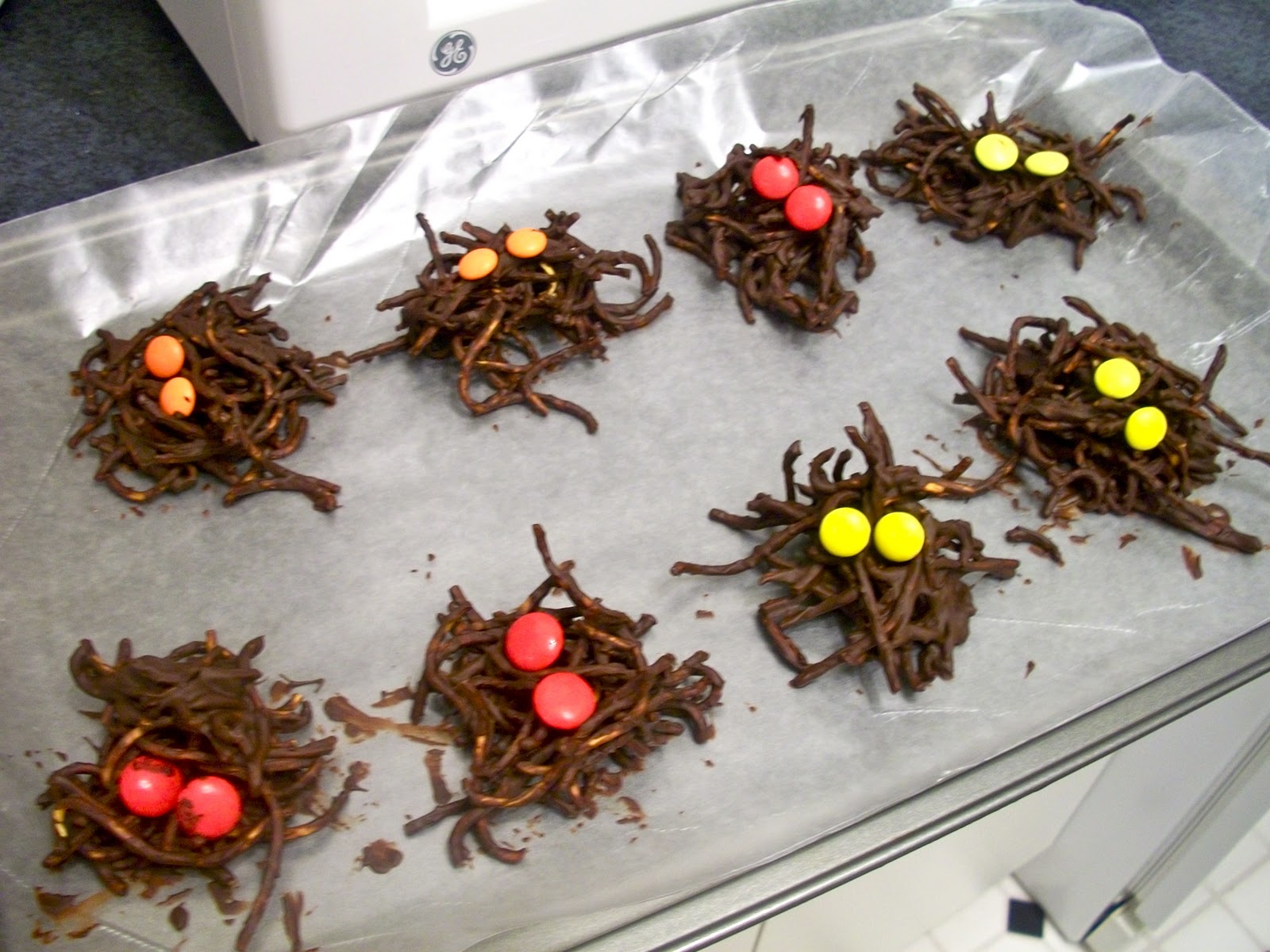 Brooke Bakes : Chocolate Spiders