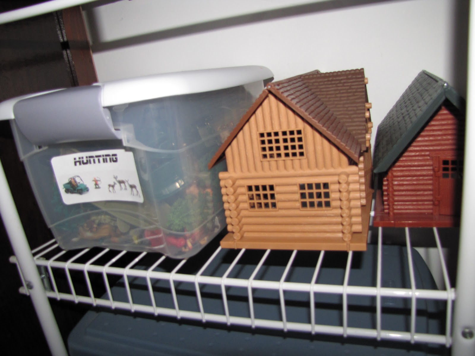 Sustainably Chic Designs: ORGANIZATION: Toy Organization Day #9