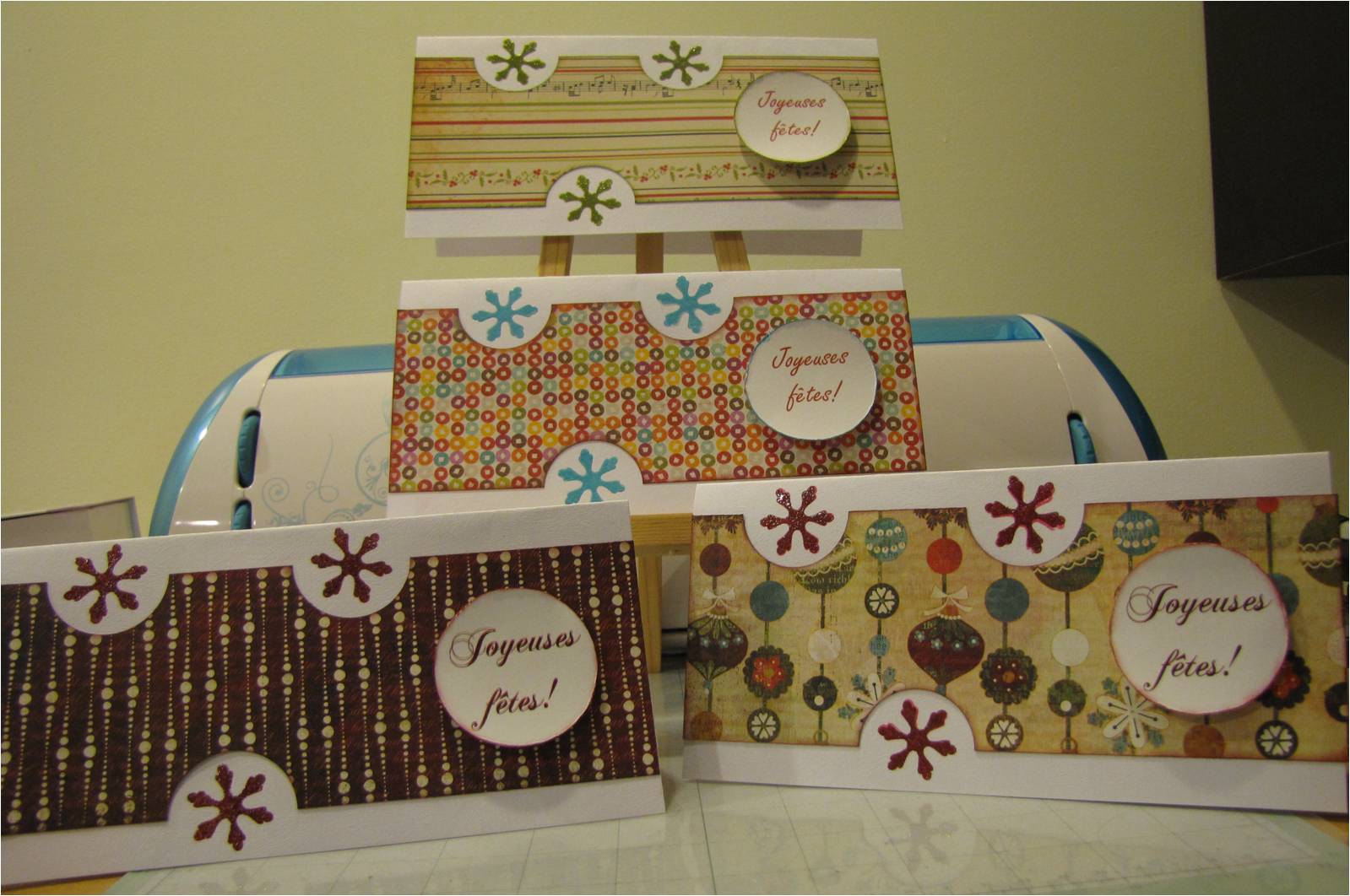 Mymi - Scrapbooking & Cie: Envoi de cartes de Noël