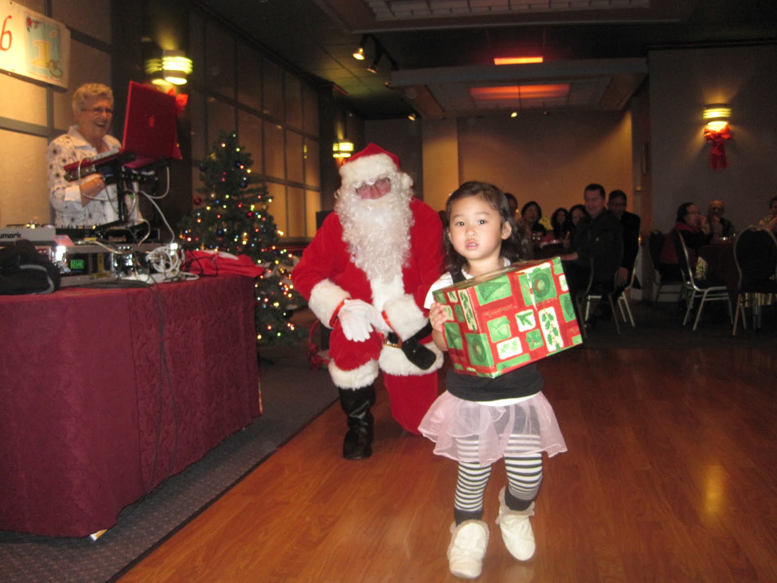 Chinese Christmas Party 