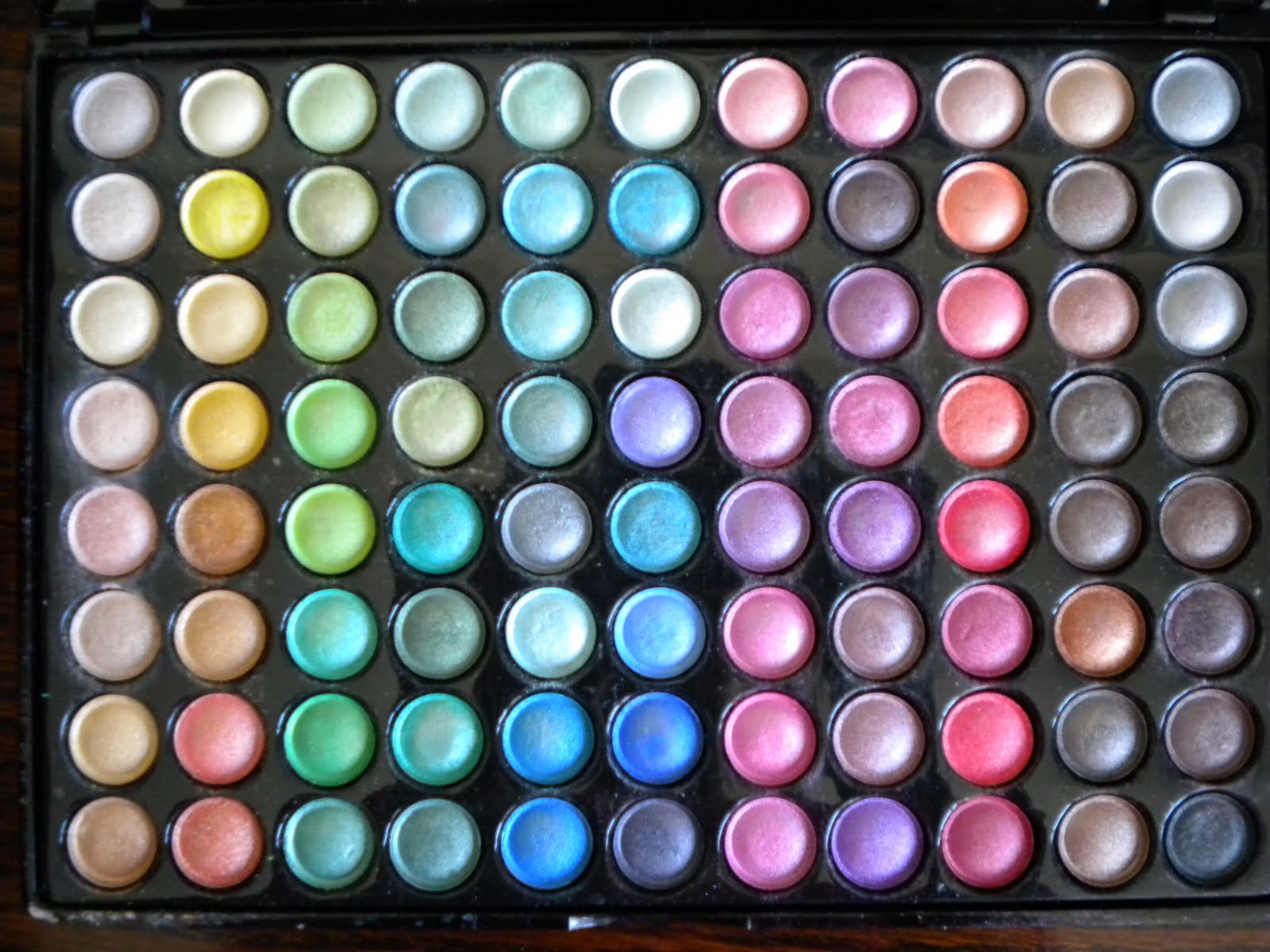 Karal's Palette de maquillage 88 couleurs, 15€