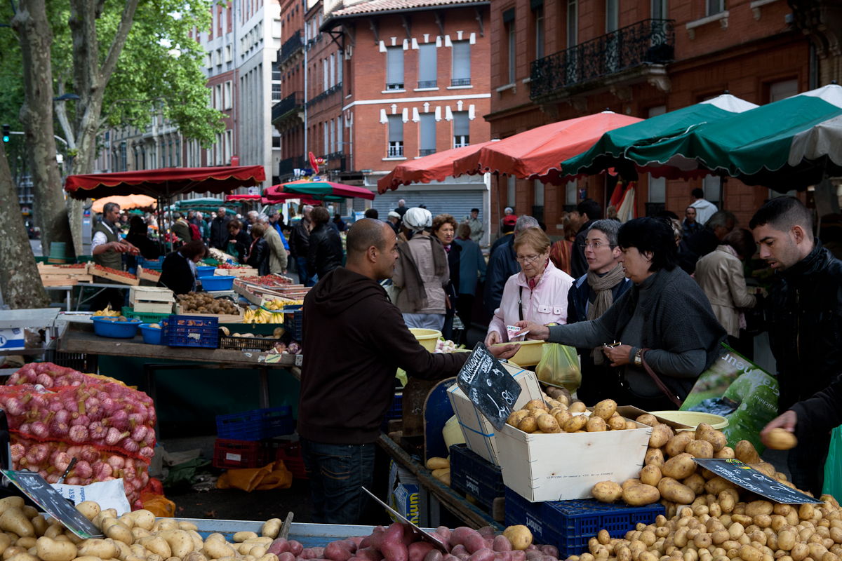 Kreider's Korner Photographs Marché, Market Day in Toulouse