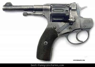 http://4.bp.blogspot.com/_o7h2KFjR11M/Racoz7Xn6YI/AAAAAAAAAA8/hXT00yQYK8c/s400/best-funny-pictures_safe-gun.jpg