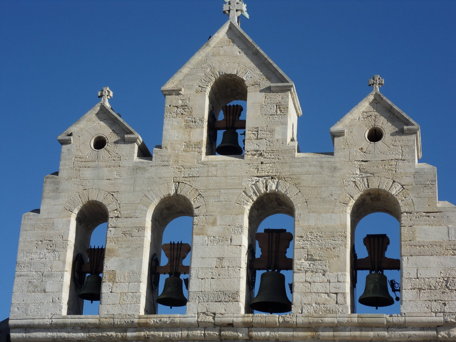 Cathédrale Notre Dame de la Seds Toulon Pélerinage aux Saintes Maries de la Mer
