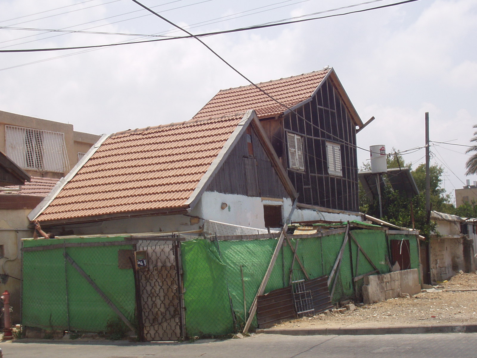[P1010015.JPG]