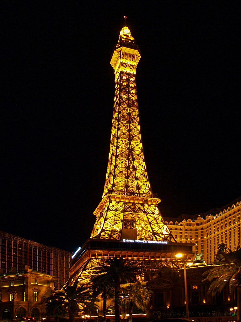 Shutter Eye Las Vegas From Eiffel Tower