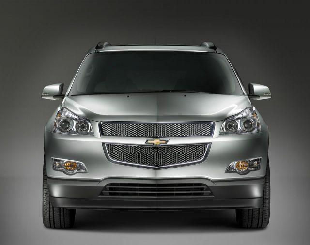 [2009-Chevrolet-Traverse-Bold-and-Sophisticated-H-640.jpeg]