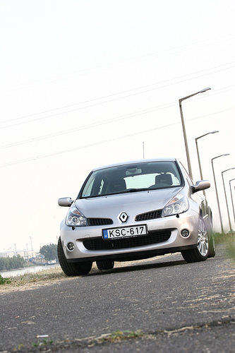 [renault+clio.jpg]