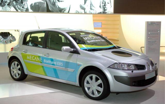 [2008-Renault-Megane-Will-be-Available-with-an-E85-Engine-A-640.jpeg]