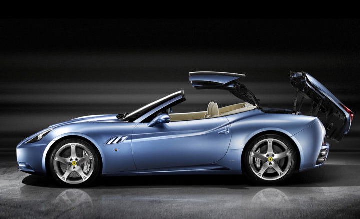 [Ferrari-California_2009_800x600_wallpaper_05.jpg]