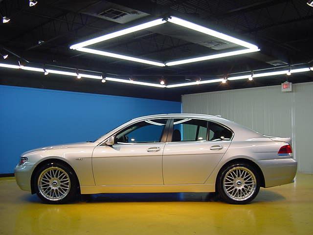 [2003-BMW-745i-titanium-silver-metallic-E-640.jpeg]