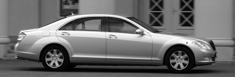 [Mercedes-Benz-S_600_Guard_2007_800x600_wallpaper_07.jpg]