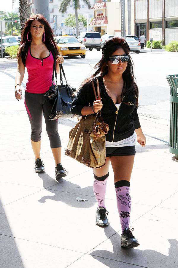 WowHollywood JWoWW Walk & Workout in Tight Outfits