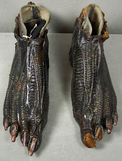 alien-feet2.jpg
