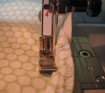 Sew Serendipity: Don't Fear the (invisible) Zipper