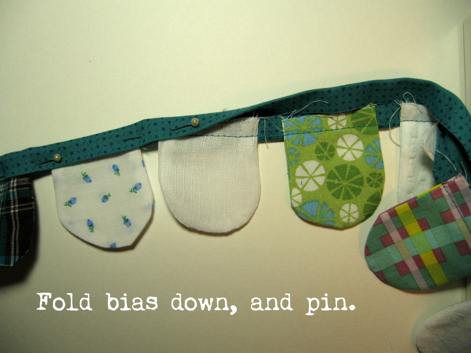 Pickup Some Creativity Rounded Bunting Tutorial