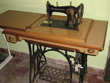Máquina de coser (a pedal)