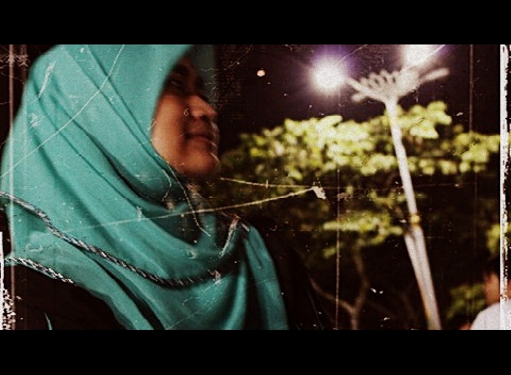 DiAm TaNpA biCaRa...JaRi jEmAri LiNcAh mEnYuLaM AkSaRa...