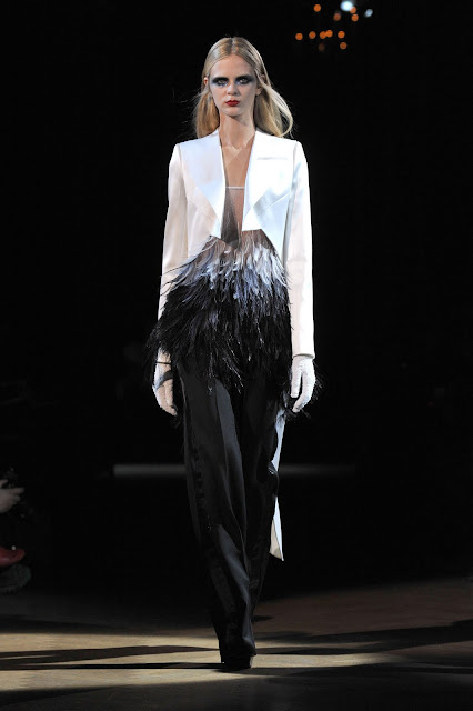 Fashionistas World: OMG it's Givenchy!