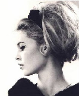 Petit Site of Star: SIXTIES UPDO HAIR STYLES