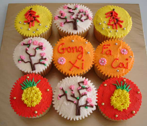 [Gong-Xi-Fa-Cai-Cupcakes.jpg]