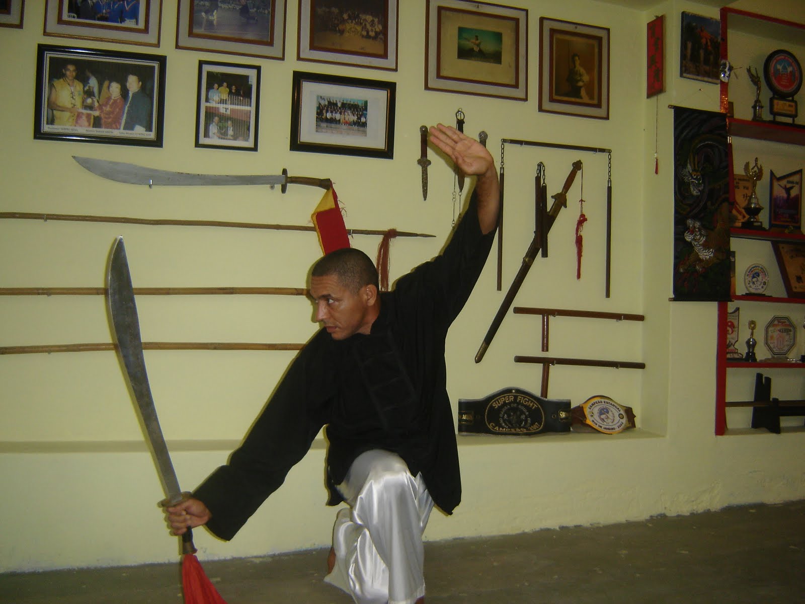 Associação Kung Fu Garra de Aguia Gonçalense do RJ Mestre Serpio Silva 6o Duen em Kung Fu
