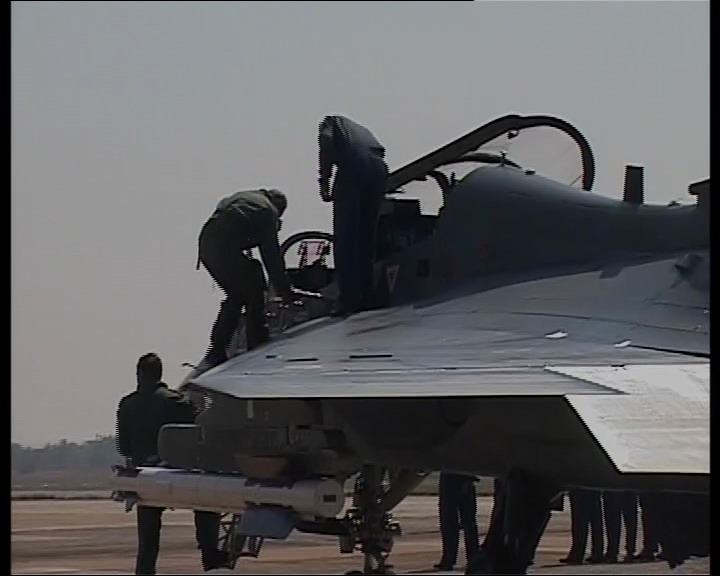 [cc020090_00020824f-741984.jpg]