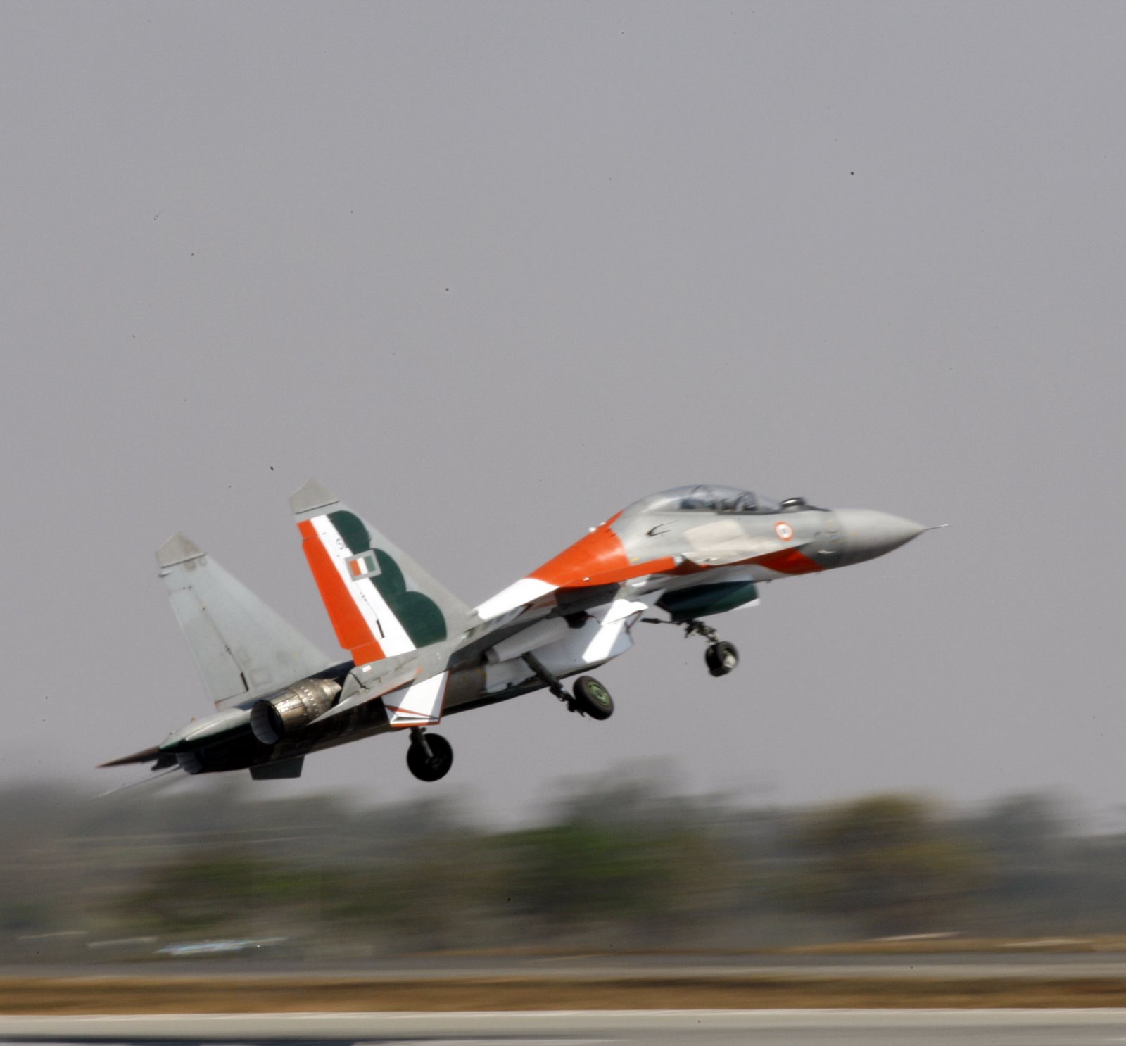[AERO+INDIA+(10)-716445.JPG]