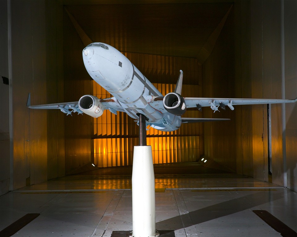 [imageView.cfm2-736090.jpg]