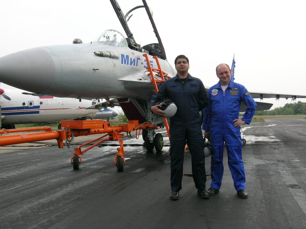 [DSCN0300.JPG]