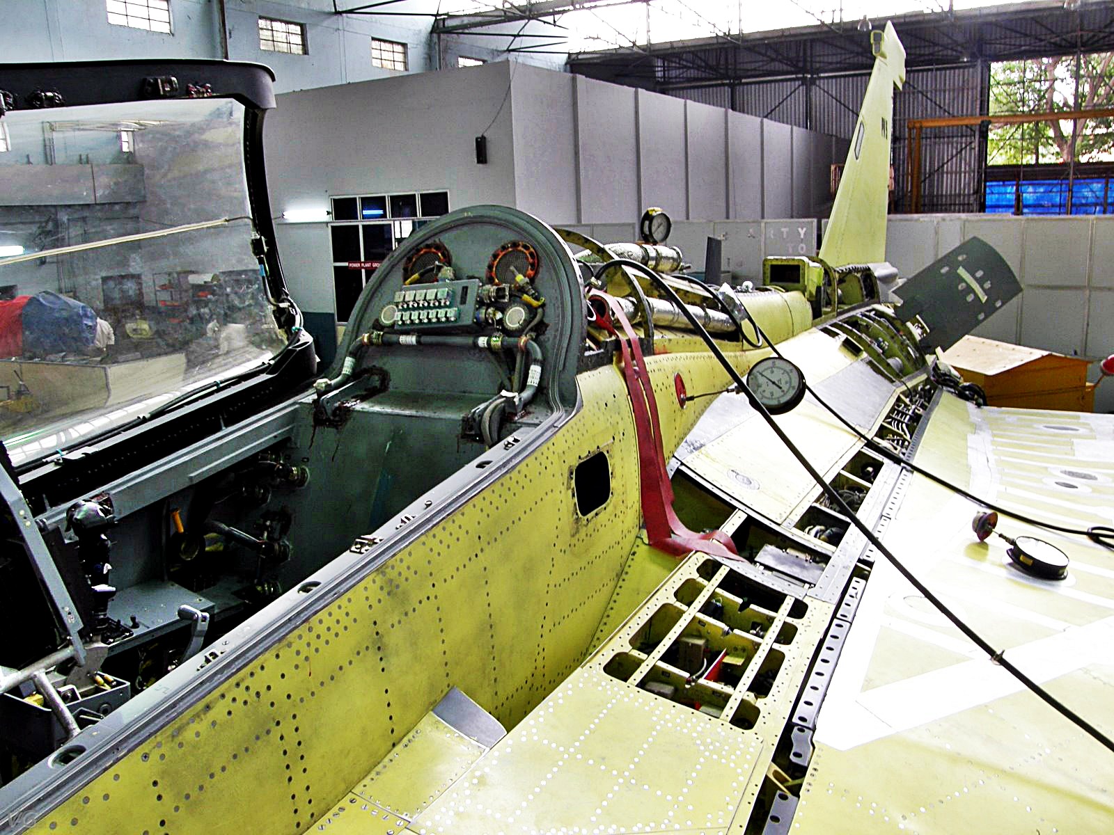 [img_18_19507_4-702656.jpg]