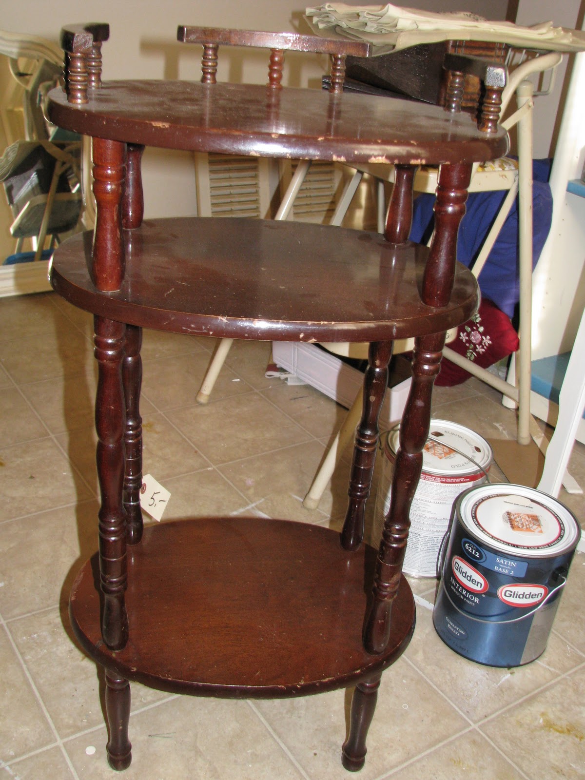 Knavish Shenanigans: Bathroom table
