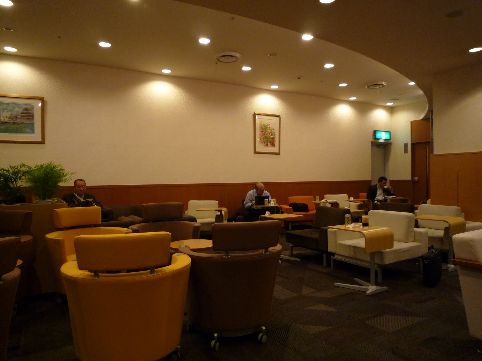 [P1120654.JPG]