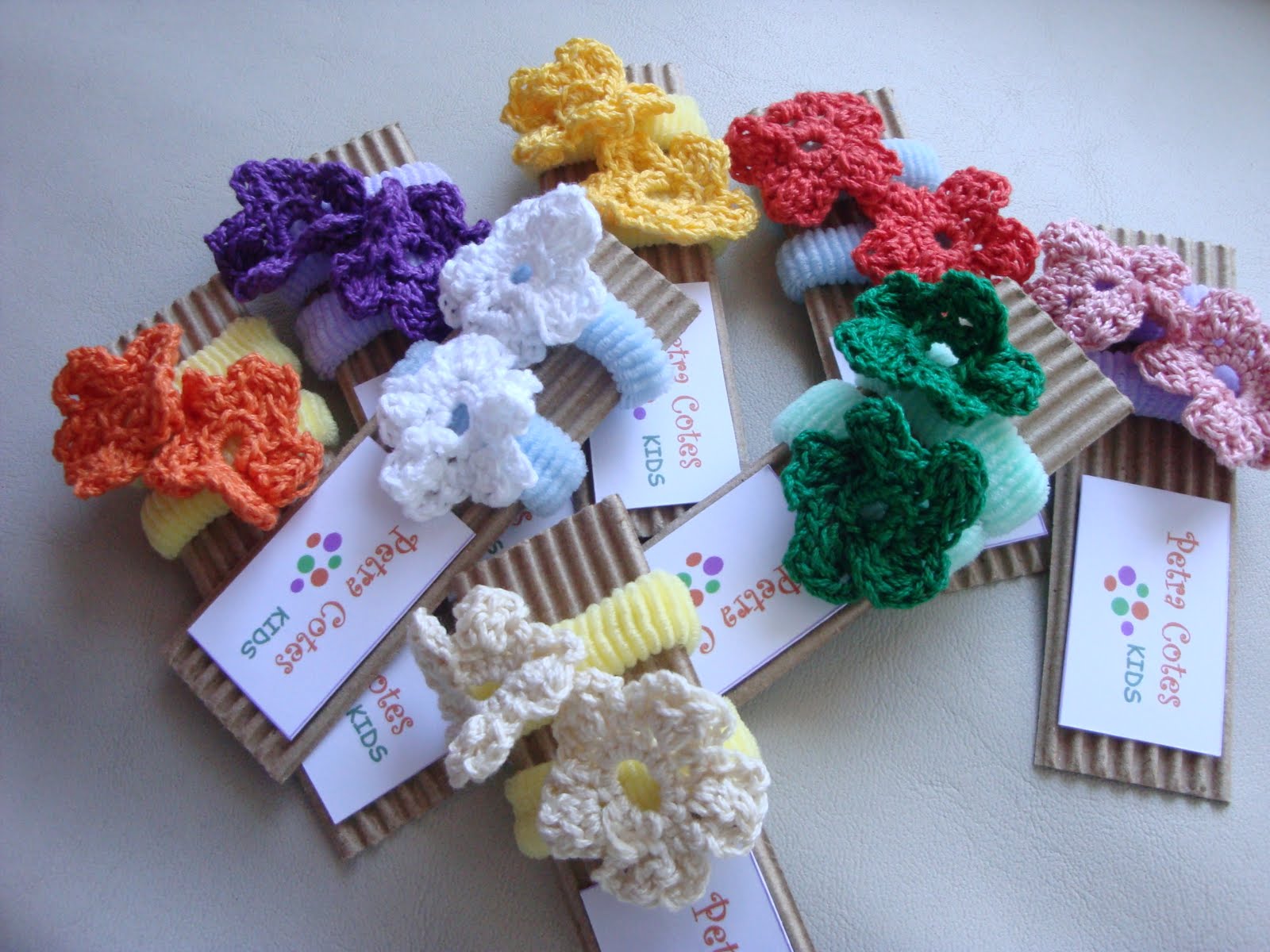 Petra Cotes: BIJOU EN CROCHET